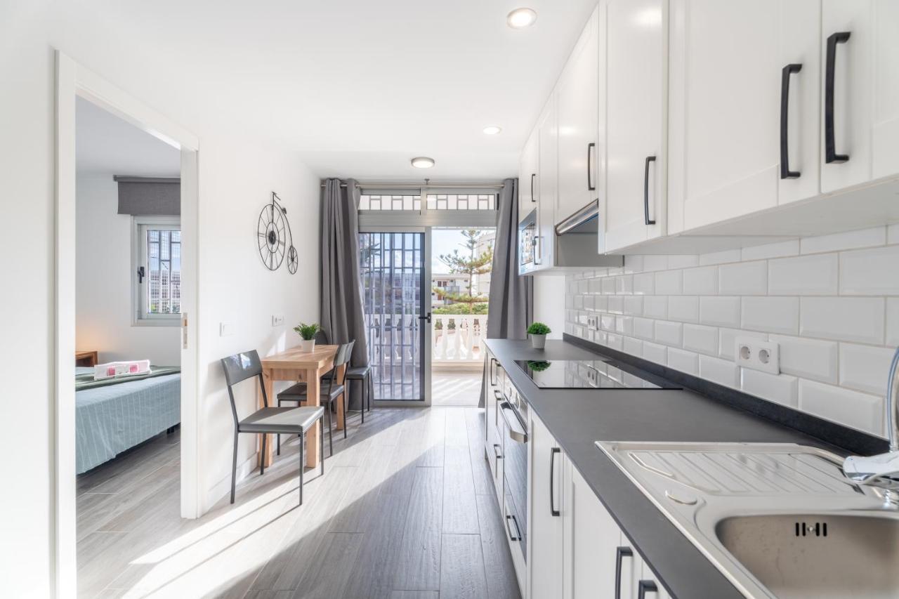 Las Rosas Sunset Apartment 阿罗纳 外观 照片
