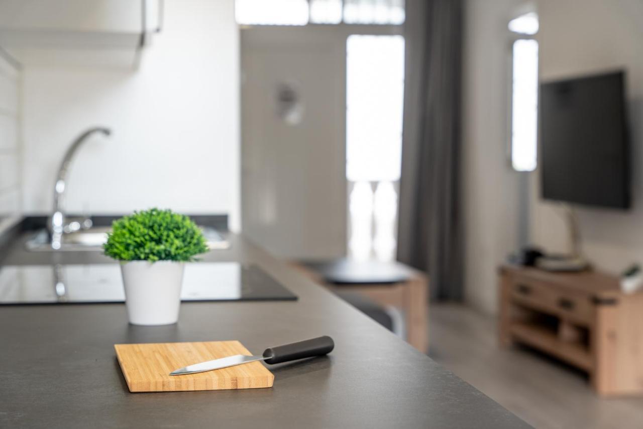 Las Rosas Sunset Apartment 阿罗纳 外观 照片